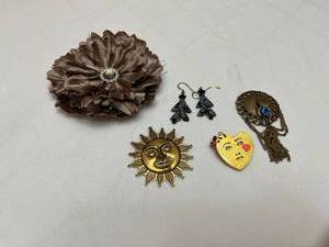 lot 1306 image: Ladies Jewelry