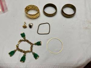 lot 1331 image: Ladies Jewelry