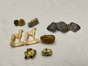 lot 1364 image: Small figurines
