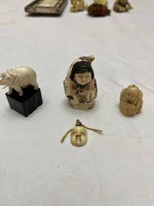 lot 1366 image: Small figurines - possible ivory