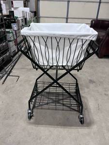lot 1023 image: Rolling laundry cart