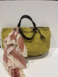 lot 1034 image: Michael Kors tote