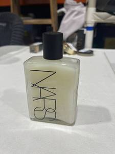 lot 1051 image: Nars body glow 3.9 fl oz