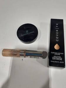 lot 1074 image: Concealers and coverFX (N80) and the others are pale and medium