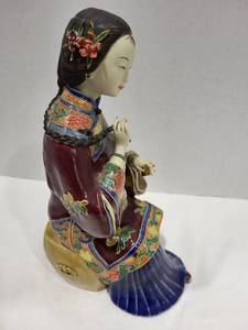 lot 1103 image: Oriental glazed statue braid end broke in envelope 10x6