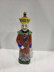 lot 1107 image: Glazed ceramic statue 15x4