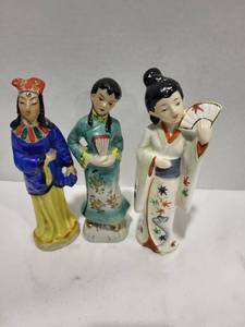 lot 1115 image: Hand painted in Japan 8x3