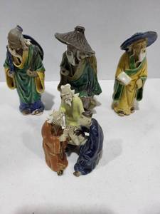 lot 1116 image: Glazed ceramic 5x2 statues