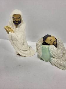 lot 1117 image: Glazed ceramic statues 6x3, 3.5x4