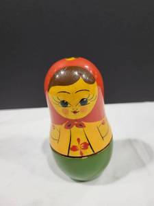 lot 1127 image: Nesting doll 5.5 tall