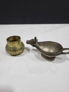 lot 1136 image: Brass, pewter decor the pewter piece is a cream dish