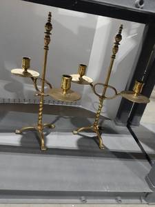 lot 1194 image: (2) Brass candle stick holders