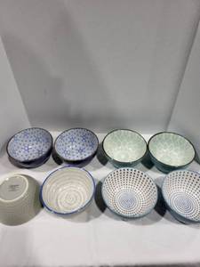 lot 1206 image: Signature bowls 6x3