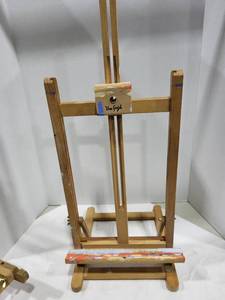 lot 1268 image: Table top easel