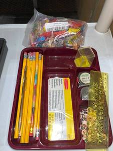 lot 1515 image: Office supplies