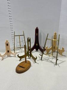 lot 1564 image: Plate stands