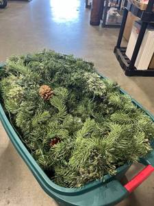 lot 1701 image: Storage tote and lid with garland