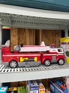 lot 1702 image: Firetruck toy