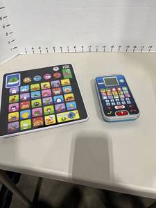 lot 1719 image: Toy tablet and phone