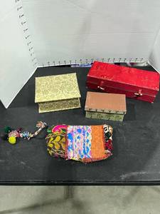 lot 1287 image: Boxes