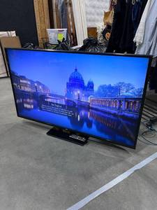 lot 1597 image: LG 55 in tv with remote