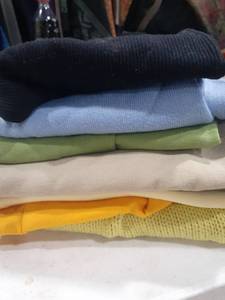 lot 1606 image: Ladies tank tops. Size 2X and 3X