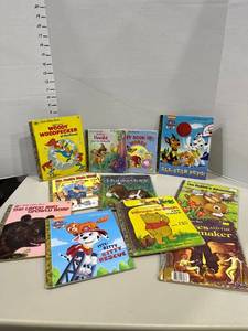 lot 1758 image: Little Golden Books (11)