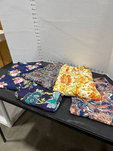 lot 1810 image: LaLaRoe and other pattern womens leggings (5) size 1X and 2X