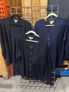 lot 1629 image: Eddie Bauer and other Womens tops sizes LG to 2XL