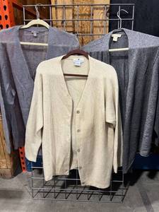 lot 1630 image: Saks 5th Avenue and other cashmere and other Womens tops size 3XL