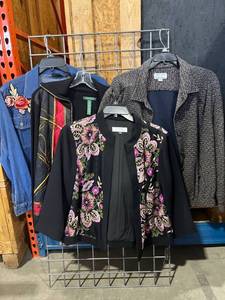 lot 1637 image: Ralph Lauren and other Womens tops sizes 2XL