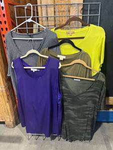 lot 1641 image: Michael Kors and other Womens tops size 2XL