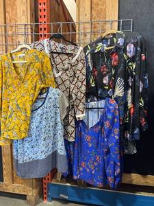 lot 1650 image: Tommy Hilfiget and other Womens tops sizes XL to 2XL