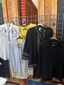 lot 1657 image: DKNY and other Womens tops size 2XL