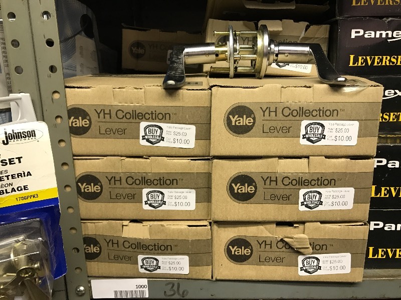 lot 1000 image: Yale YH Collection Door handles