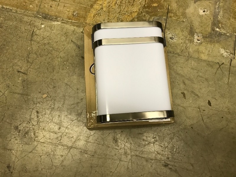 lot 1009 image: Progress Lighting Exterior Light