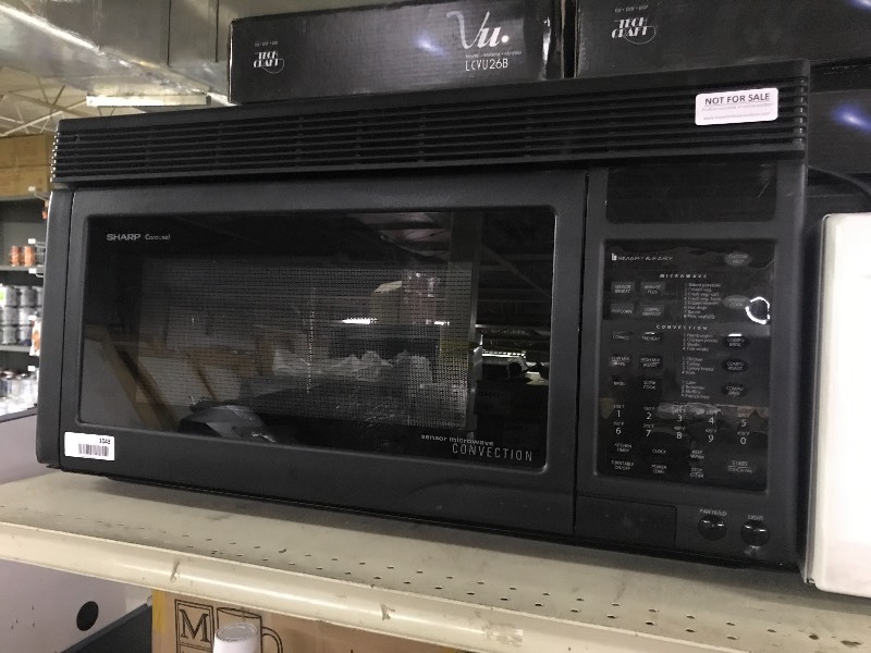 lot 1043 image: Sharp Carousel Microwave