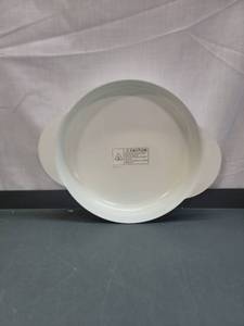 lot 26572 image: Mad Hungry 10.6 Microwave Safe White.