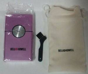 lot 26586 image: Lot of 4 Bell  Howell Pink Thin Razor Shaver Battery Operated Comes With Travel Pouch