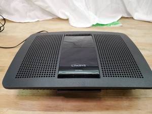 lot 20940 image: Linksys EA7500 Dual-Band Wi-Fi Router for Home (Max-Stream AC1900 MU-Mimo Fast Wireless Router)