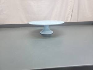 lot 26662 image: Kanwone 12-Inch Porcelain Round Cake Stand, Cake Plate, Dessert Stand, Cupcake Stand for Parties, Home Decorating Stand, Baby Blue