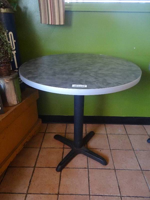 lot 100 image: Round Bistro Table