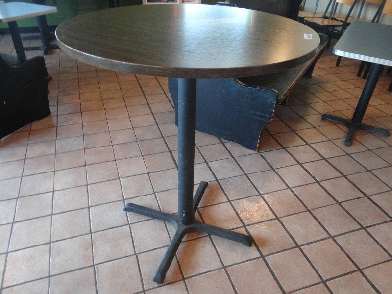 lot 113 image: 36 Round PubBar height table wmetal base