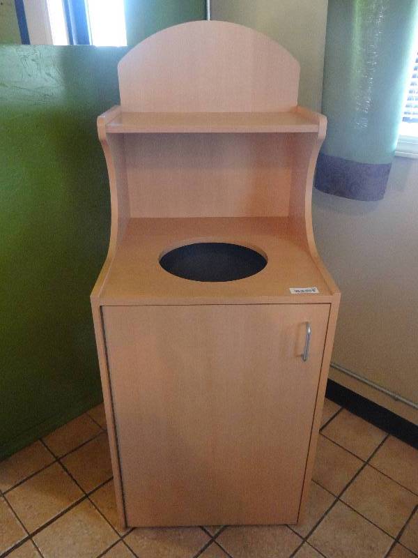 lot 116 image: Trash Receptacle wRemovable waste bin and Tray holder