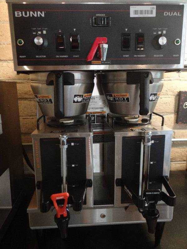 lot 135 image: Bunn Double Coffee Brewer - 120208V