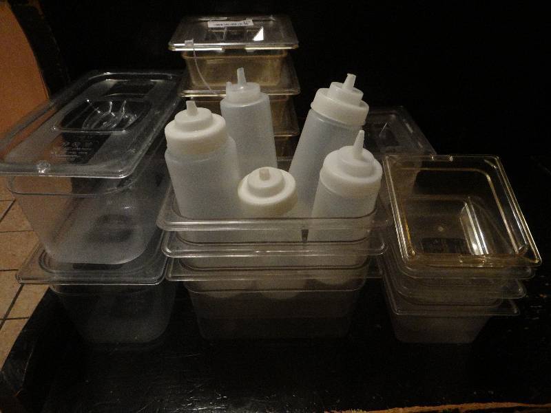 lot 171 image: Lot of 13 Prep Table Food Trays and 5 Bottles.  Includes 16, 13, & 14 size trays wlids.