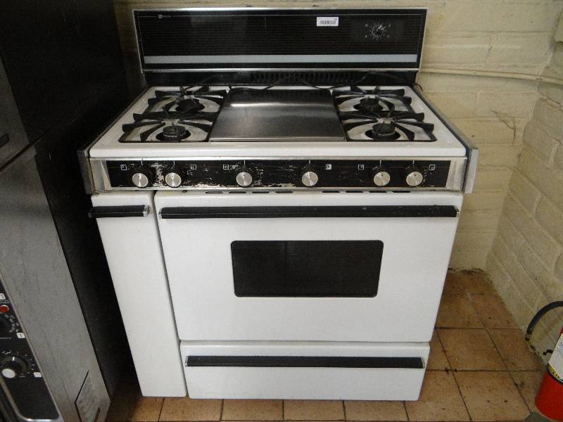 lot 202 image: Maytag Gas StoveOven wGrill & Broiler with Side Storage.