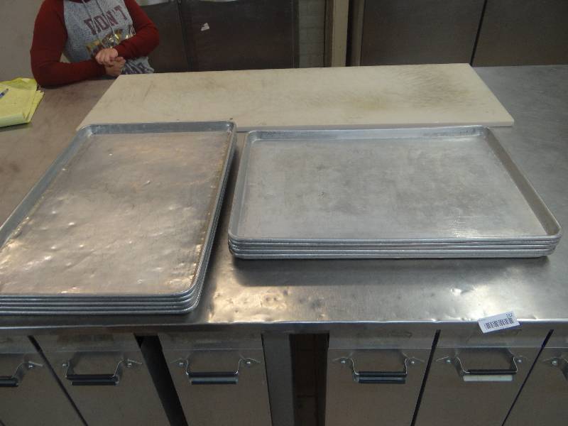 lot 212 image: Large Lot of BakeryBun Pans - Stainless Steel - 10pcs.
