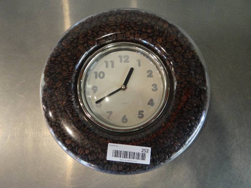 lot 252 image: Coffee Bean Clock - Battery Operated.