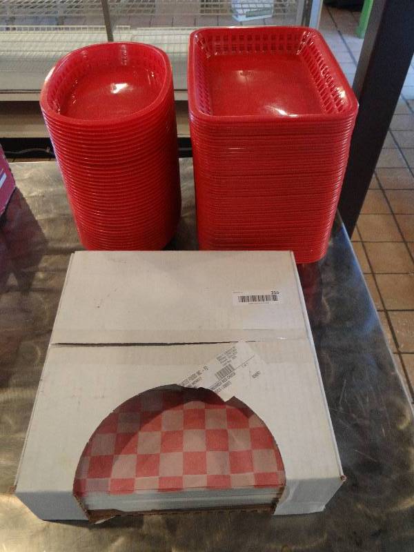 lot 255 image: Lot of Diner TraysBaskets.  38 Oval & 67 Rectangle, plus a Partial Box of Red Check Basket Liner paper.